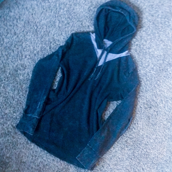 Lg Guilded Intent Hooded Sweatshirt from Buckle - Picture 1 of 3